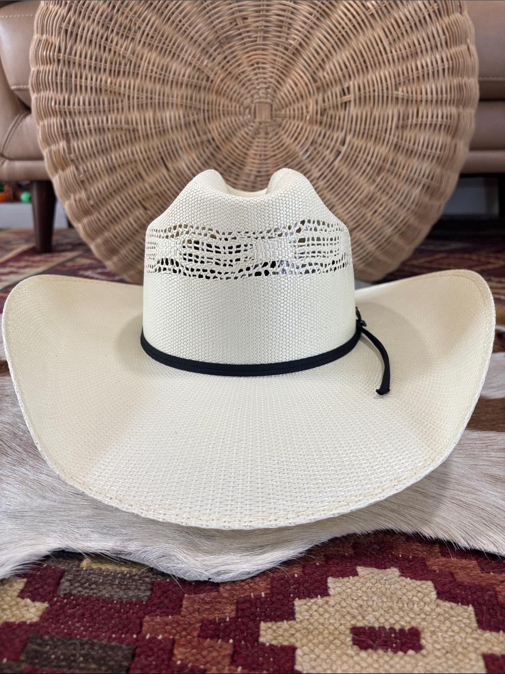 Ariat straw cowboy hat 7 3/8 - Picture 2 of 8